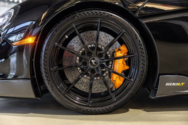 Used 2020 McLaren 600LT Spider RWD image 26