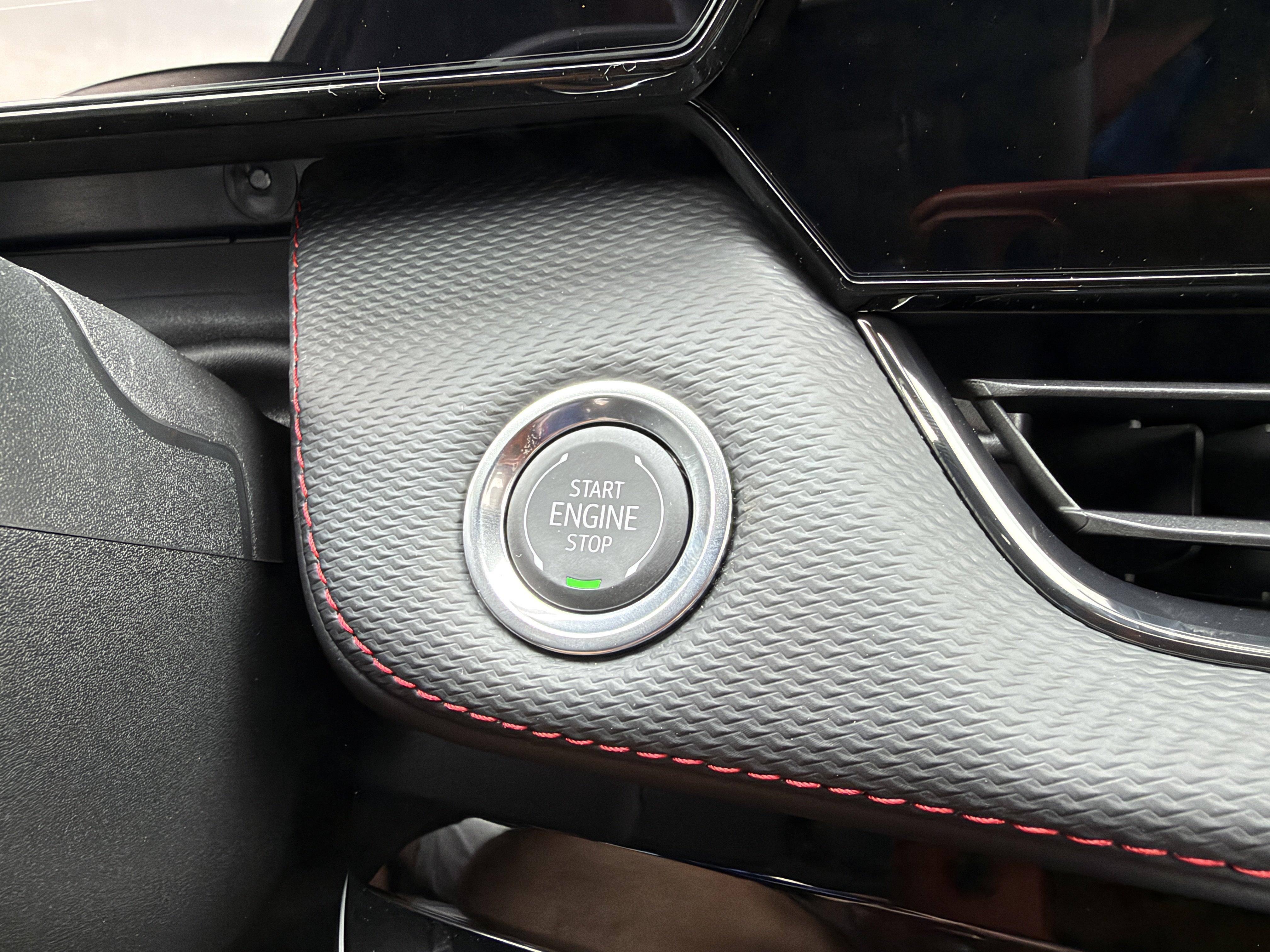 New 2027 Chevrolet Equinox RS w/ Safety and Technology Package FWD image 19