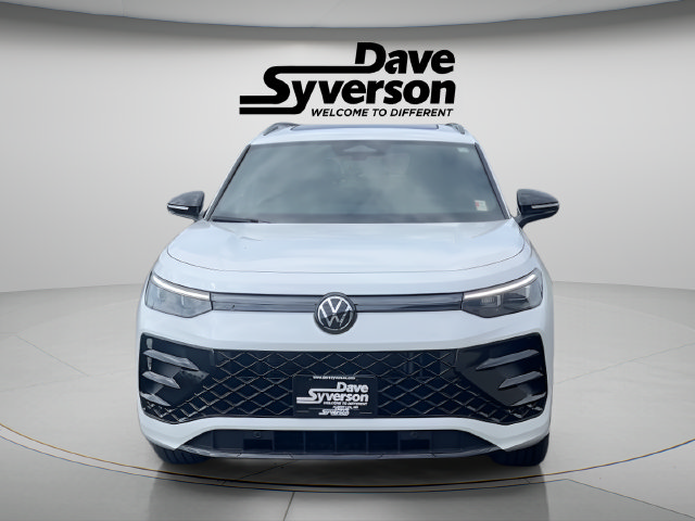 New 2026 Volkswagen Tiguan SE R-Line AWD/4WD image 8