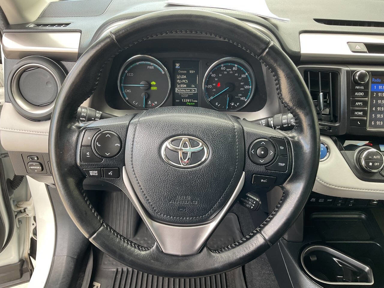 Used 2017 Toyota RAV4 Limited AWD/4WD image 17