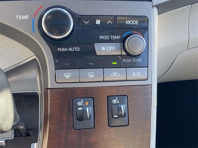 Used 2010 Toyota Venza AWD image 29