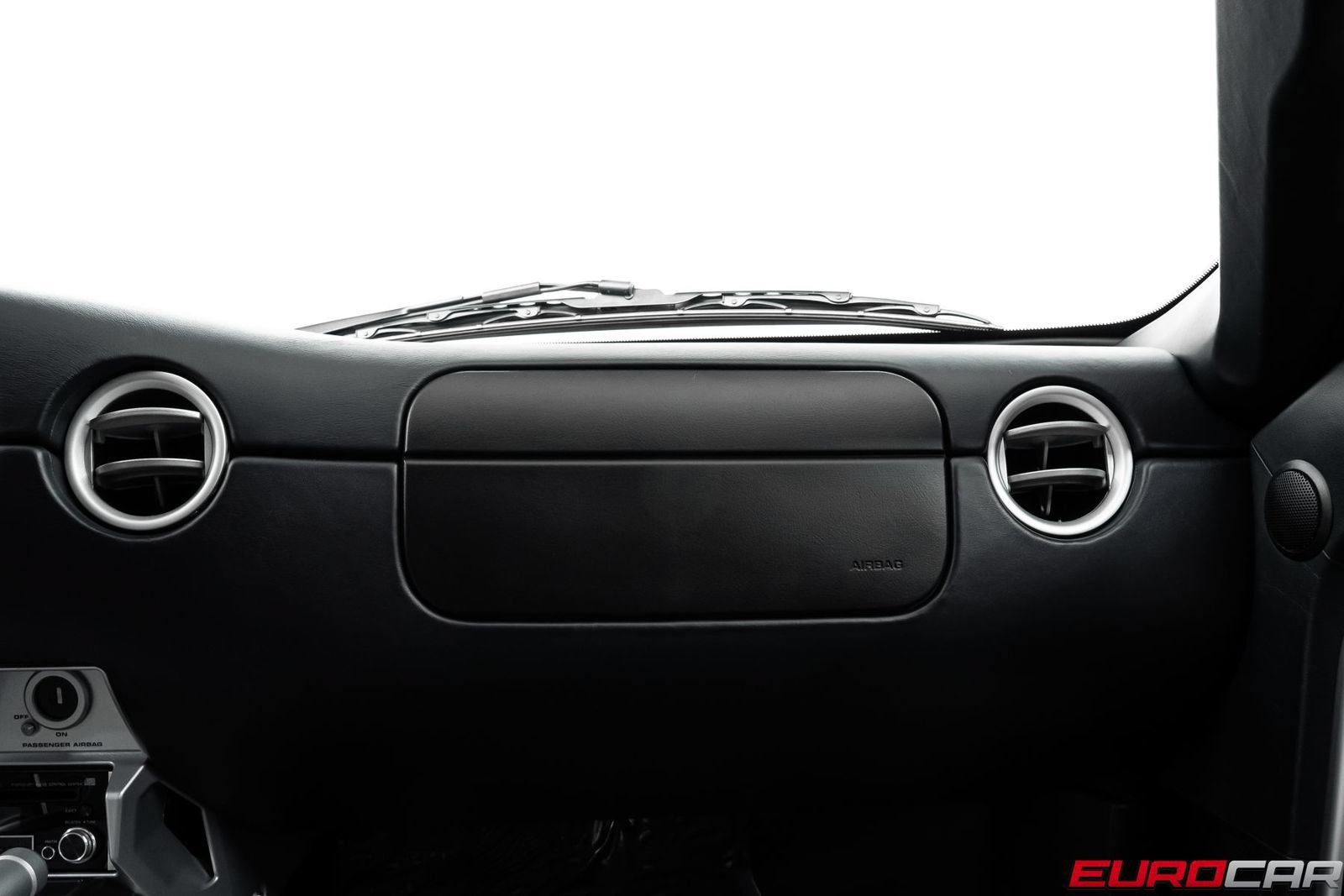 Used 2005 Ford GT RWD image 36