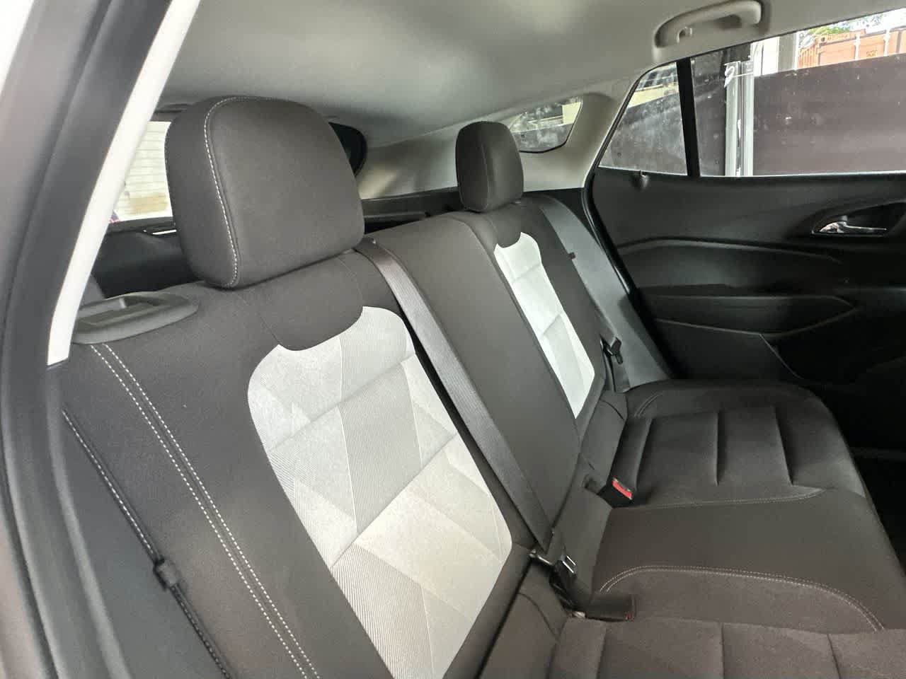 Used 2025 Chevrolet Trax LS FWD image 26