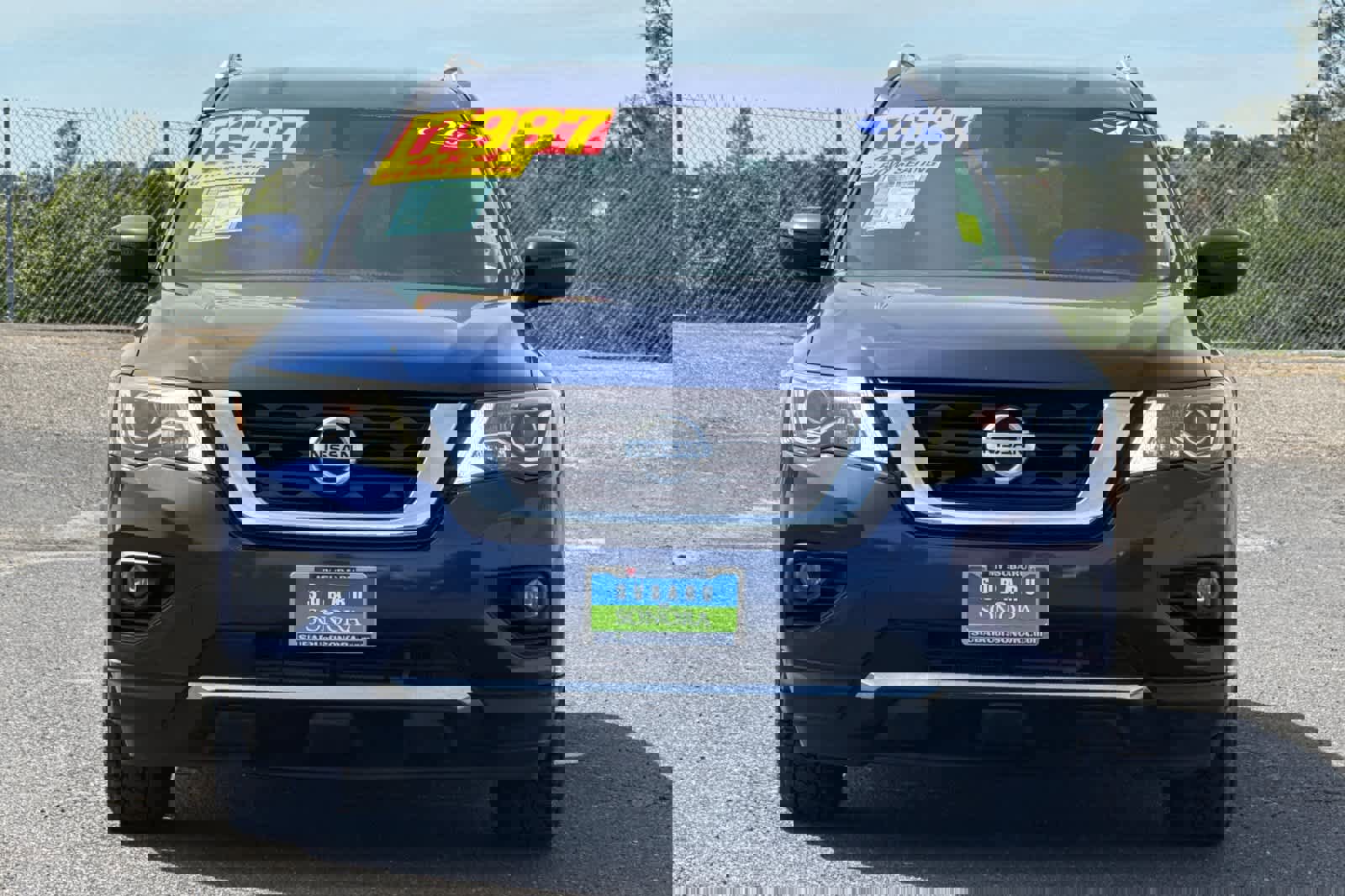 Used 2020 Nissan Pathfinder SV image 8