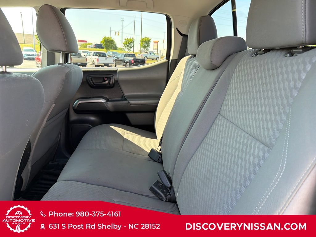 Used 2021 Toyota Tacoma SR5 RWD image 29