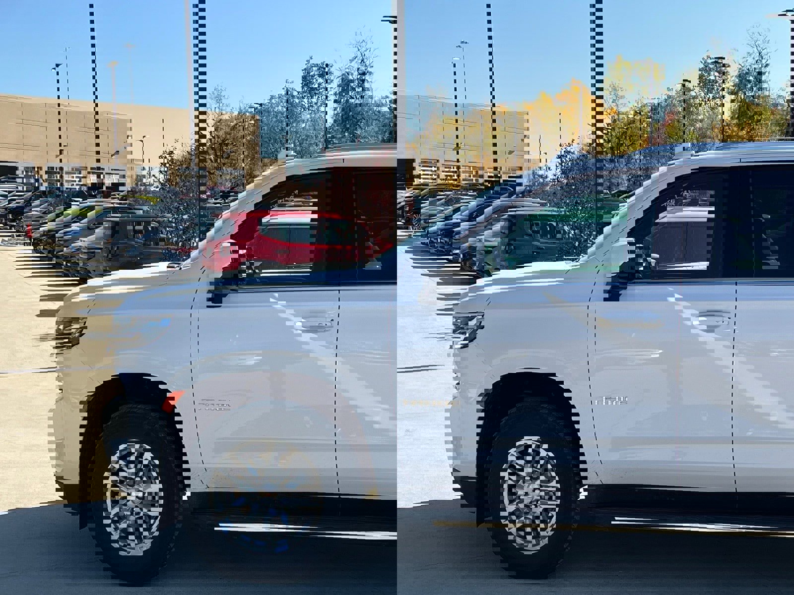 Used 2024 Chevrolet Tahoe LT image 7