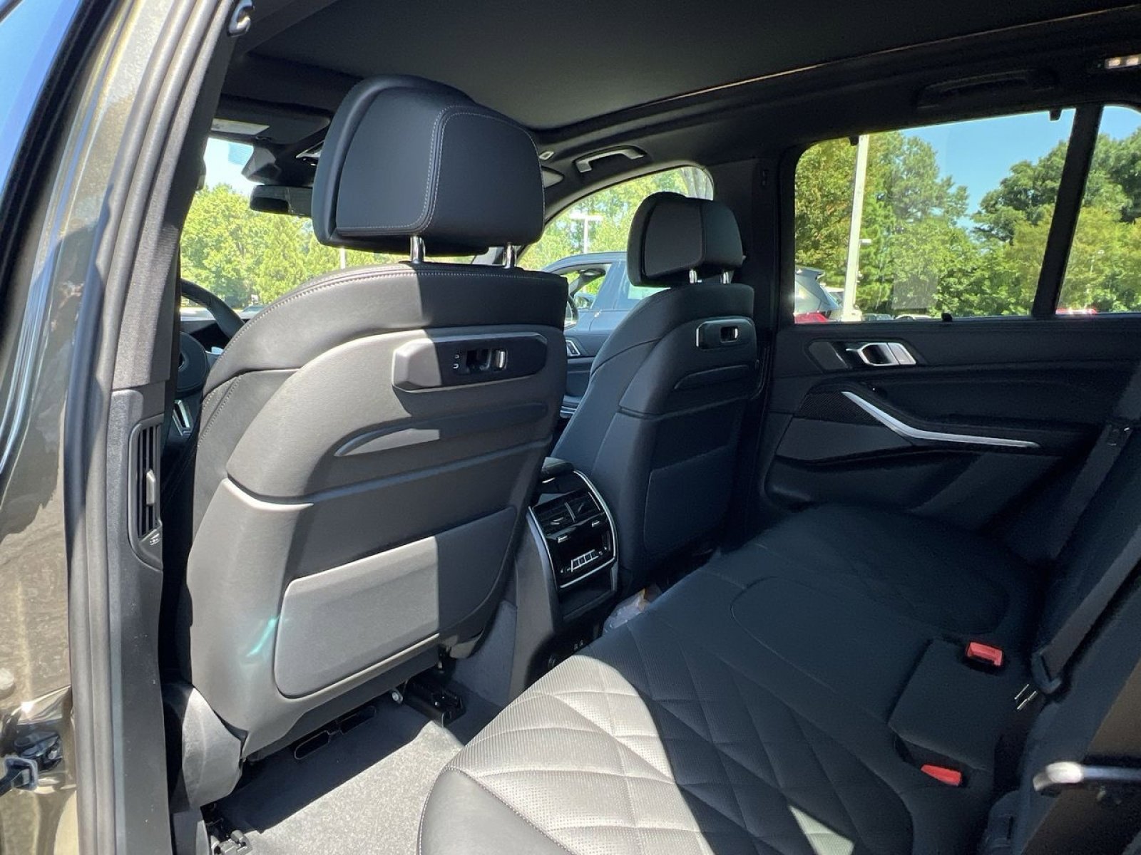 New 2026 BMW X5 M60i image 23