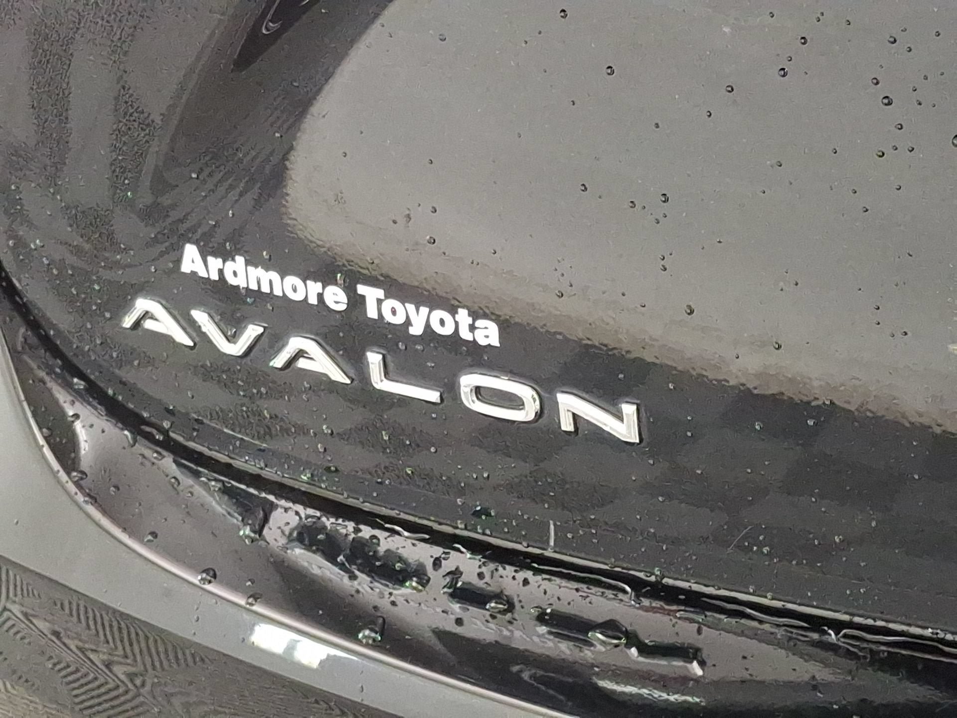 Used 2016 Toyota Avalon Limited w/ Protection Package FWD image 24