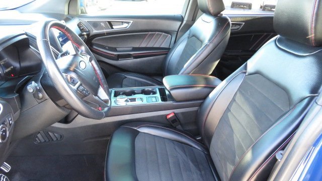 Certified 2023 Ford Edge ST-Line image 4