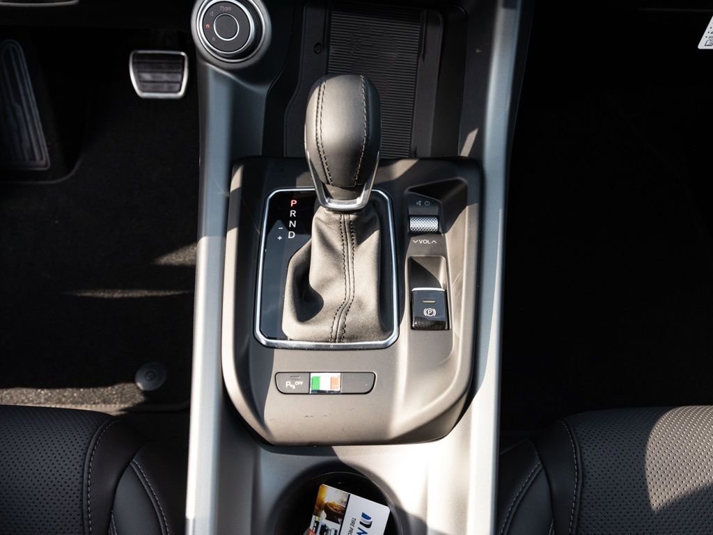 New 2026 Alfa Romeo Tonale w/ Black Premium Package image 33