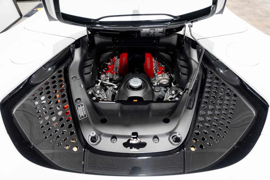 Used 2022 Ferrari SF90 Spider AWD/4WD image 76