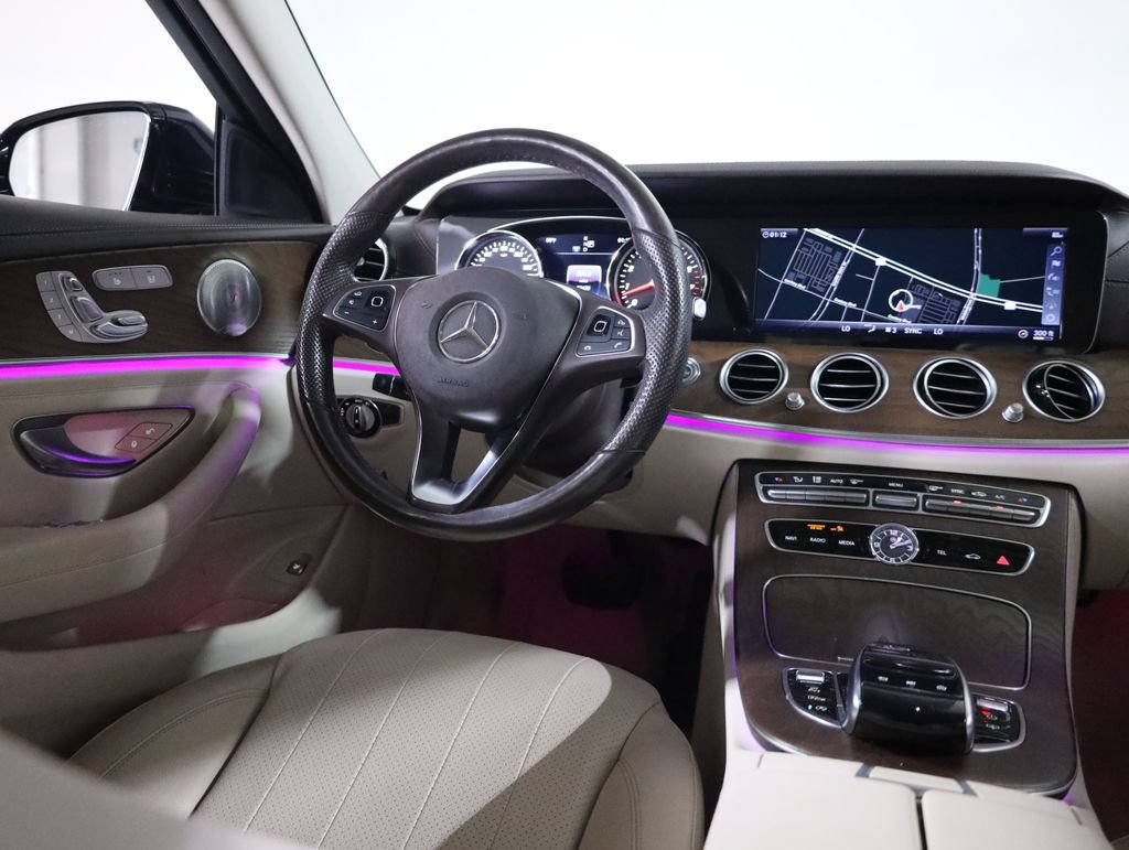 Certified 2018 Mercedes-Benz E 400 4MATIC Sedan image 42