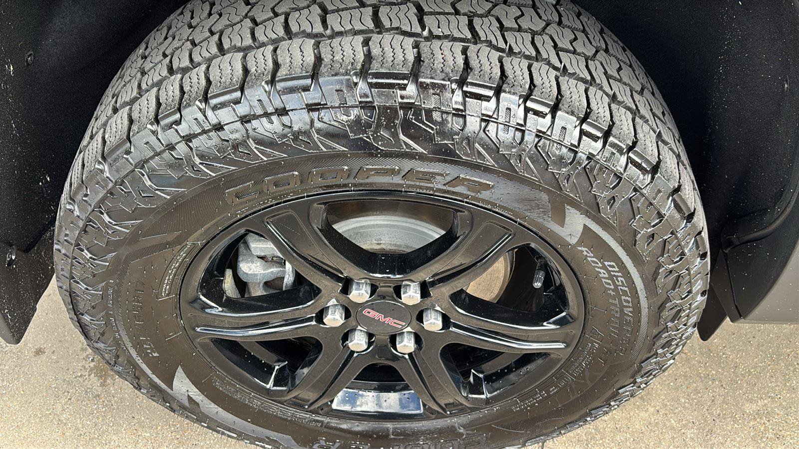 Used 2020 GMC Acadia AT4 w/ LPO, Roadside Safety Package AWD/4WD image 10