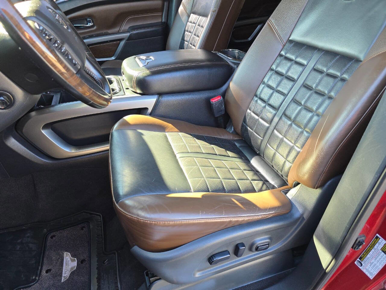 Used 2019 Nissan Titan Platinum Reserve w/ Platinum Utility Package image 26