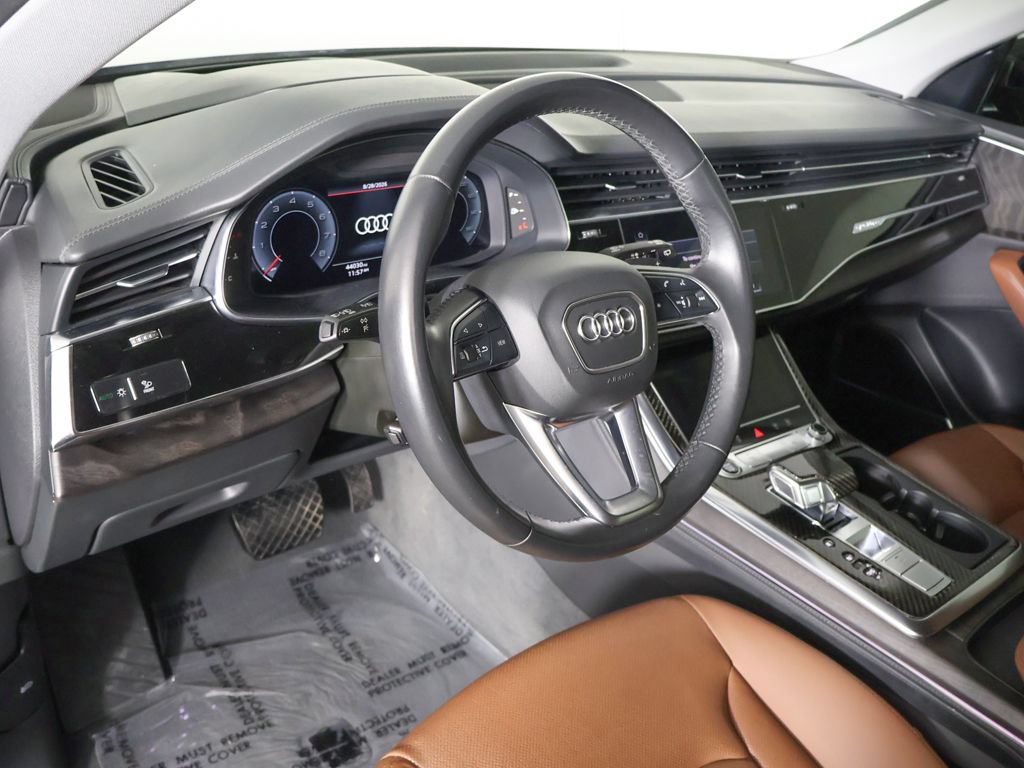Used 2022 Audi Q8 Prestige w/ Prestige Package AWD/4WD image 30