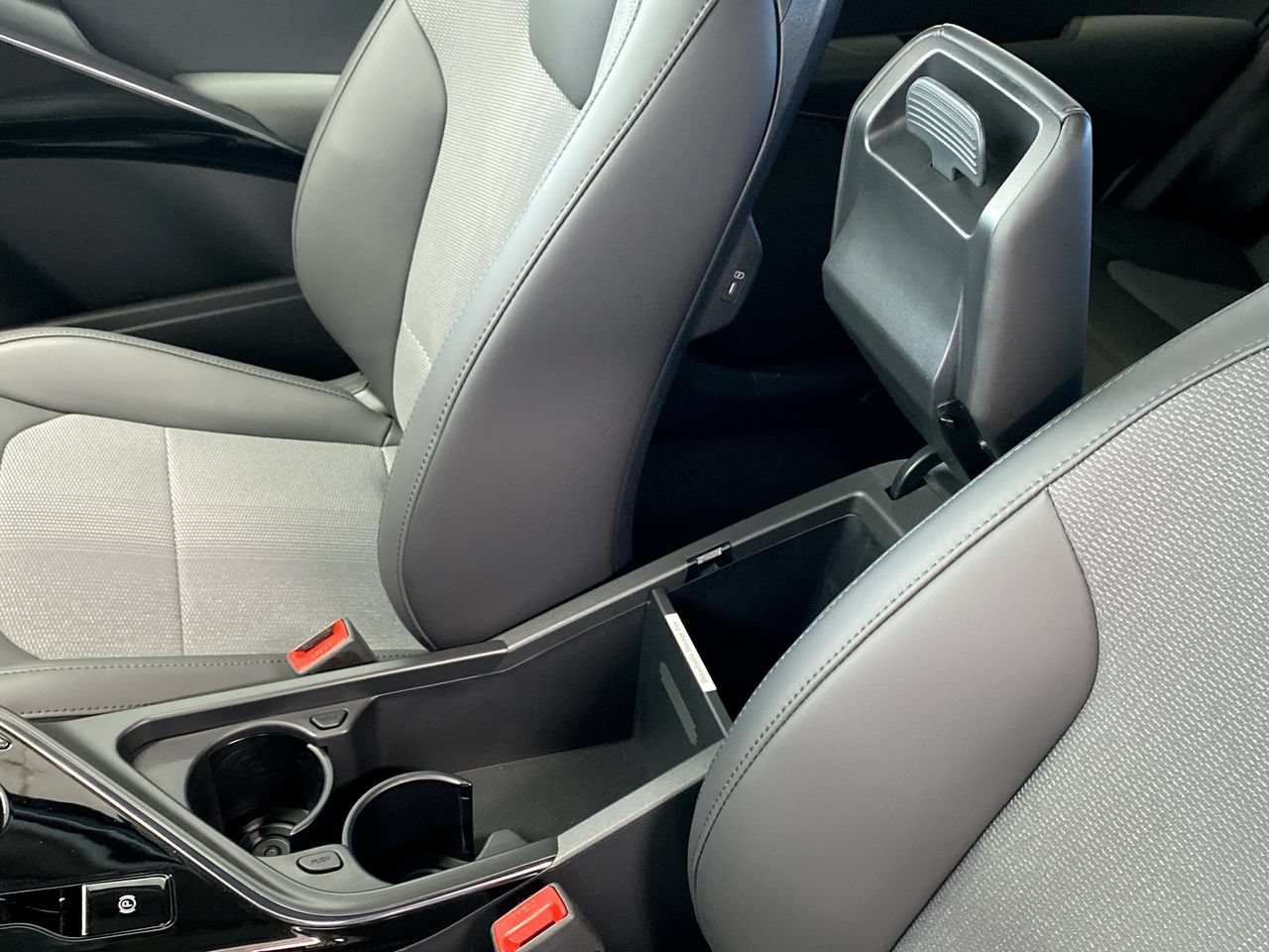 New 2026 Kia Niro Wind FWD image 28
