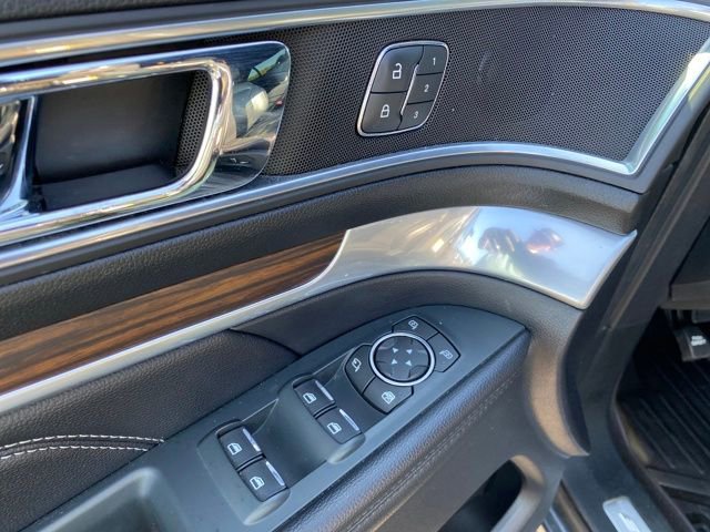 Used 2018 Ford Explorer Limited image 19