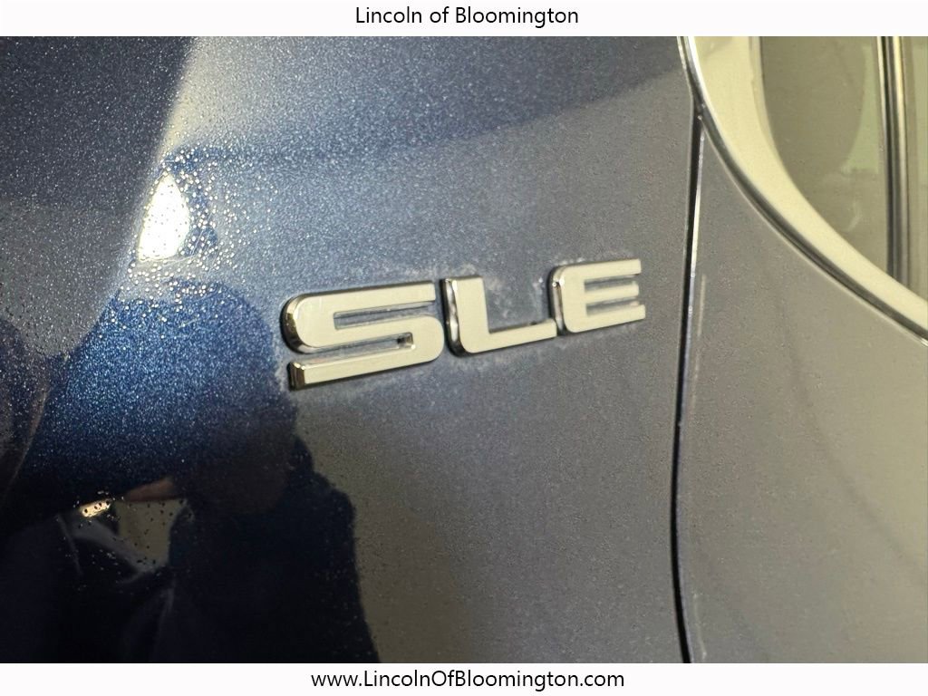 Used 2017 GMC Acadia SLE w/ Driver Alert Package I AWD/4WD image 24