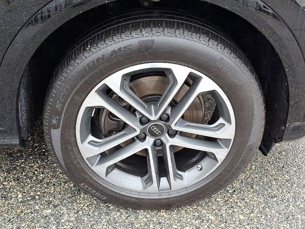 Certified 2025 Audi Q5 Premium Plus w/ Premium Plus image 8