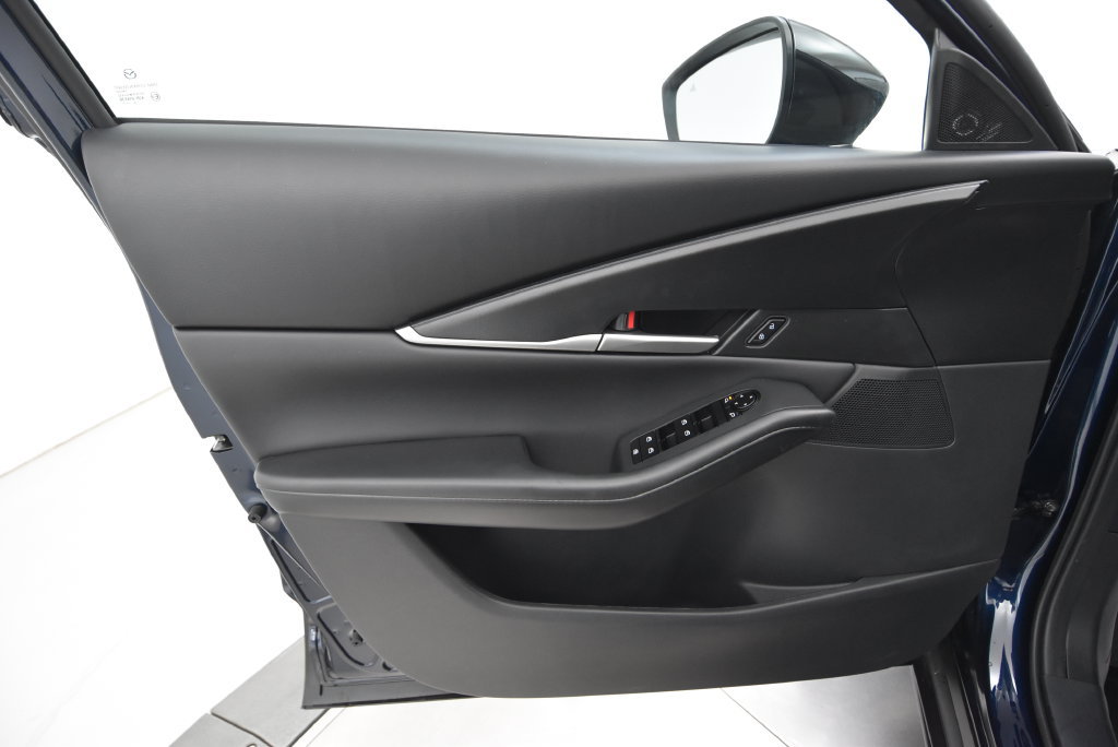 New 2026 MAZDA CX-30 AWD 2.5 S w/ Select Sport Pkg image 31