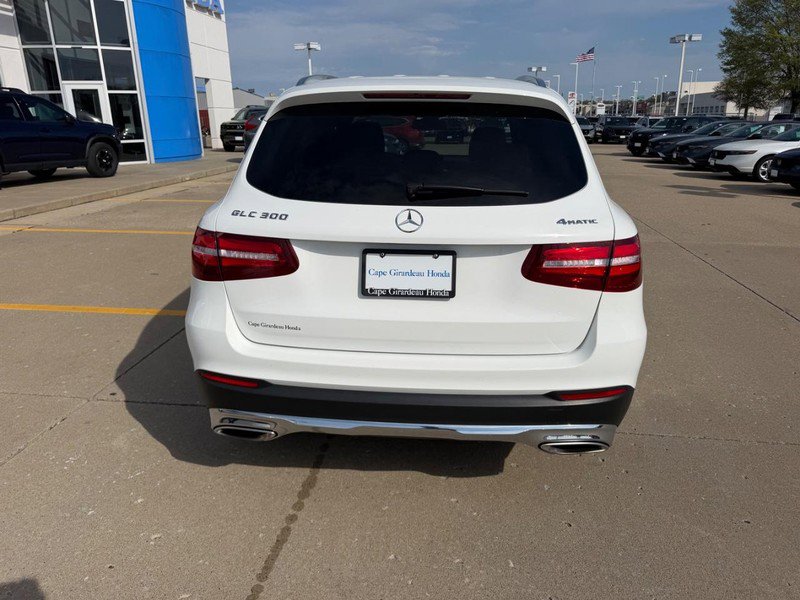 Used 2019 Mercedes-Benz GLC 300 4MATIC image 3