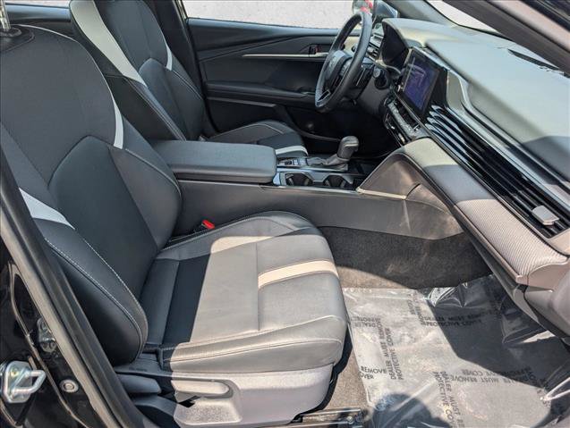 Used 2025 Toyota Camry SE FWD image 21