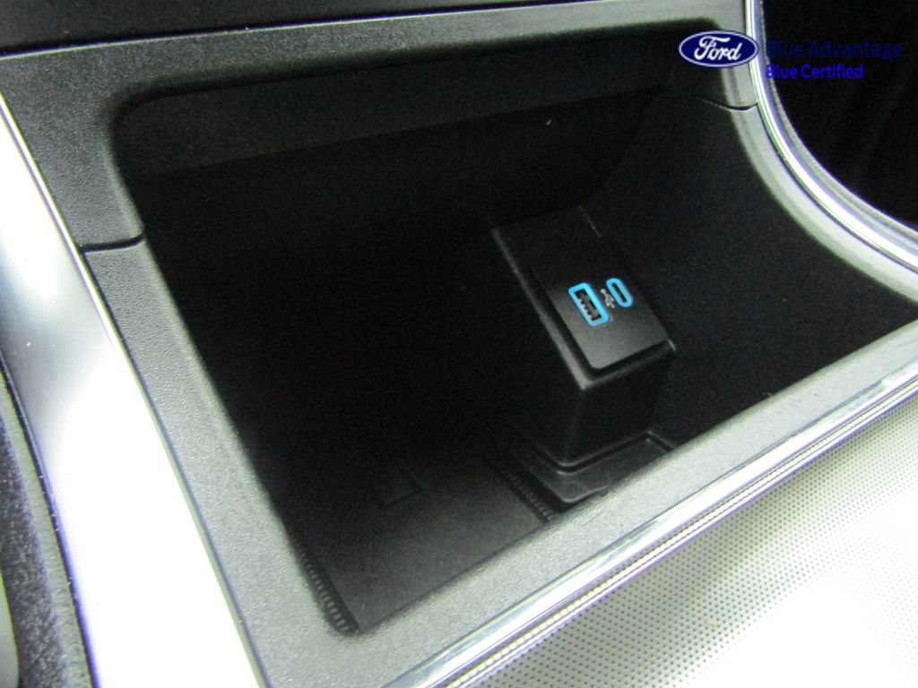Certified 2024 Ford Edge Titanium AWD/4WD image 40