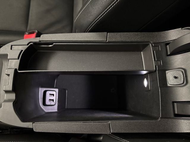 Used 2024 GMC Terrain SLT image 57