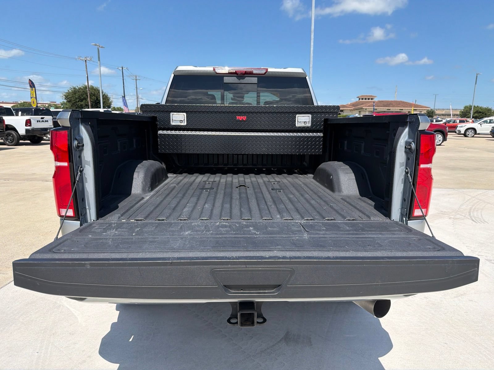 Used 2026 Chevrolet Silverado 2500 High Country w/ High Country Premium Package AWD/4WD image 17