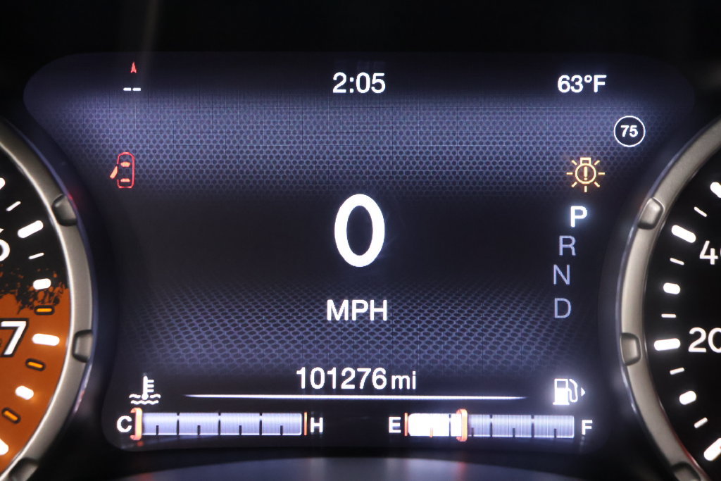 Used 2015 Jeep Renegade Trailhawk AWD/4WD image 14