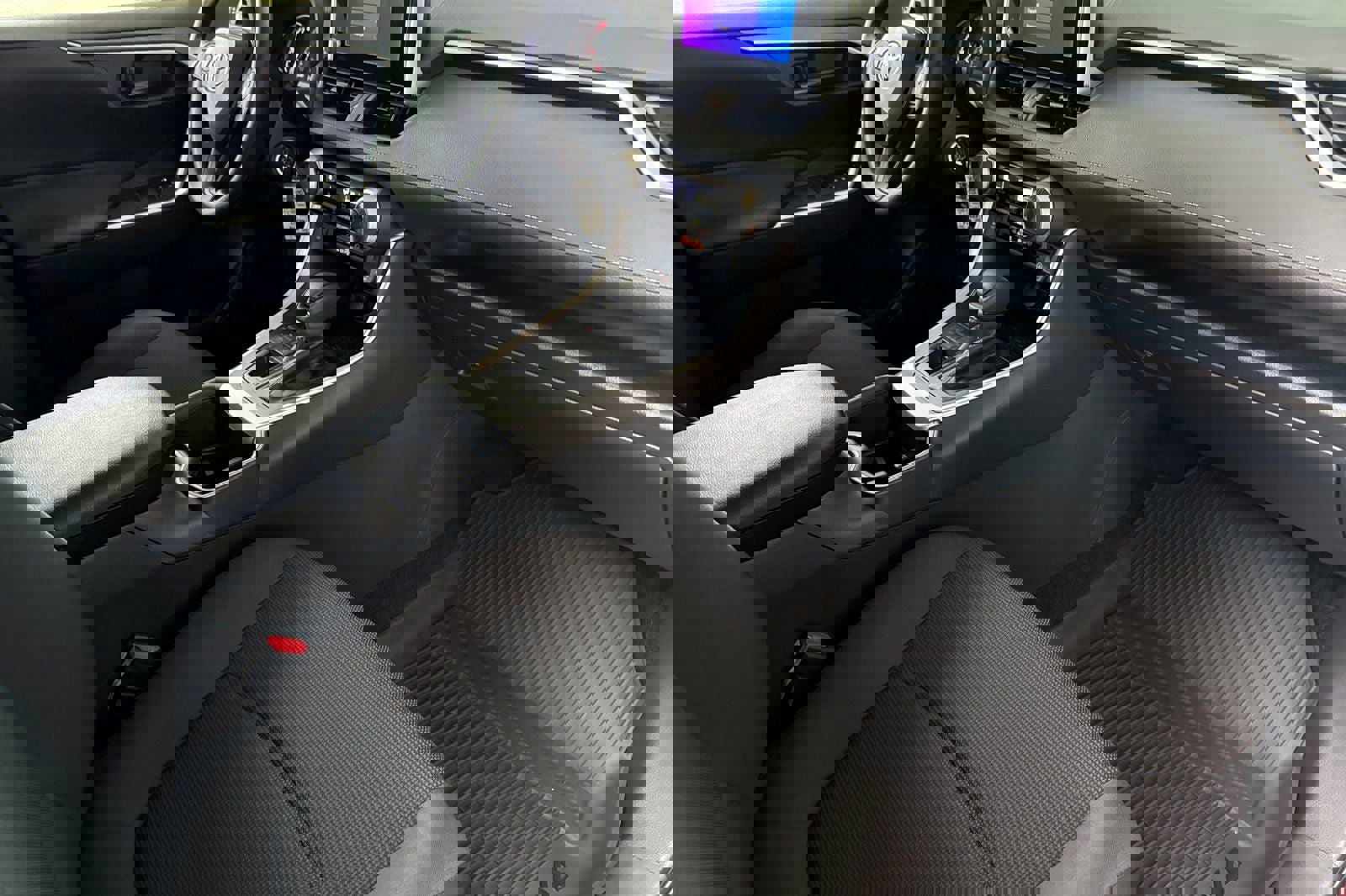 New 2025 Toyota RAV4 LE image 18