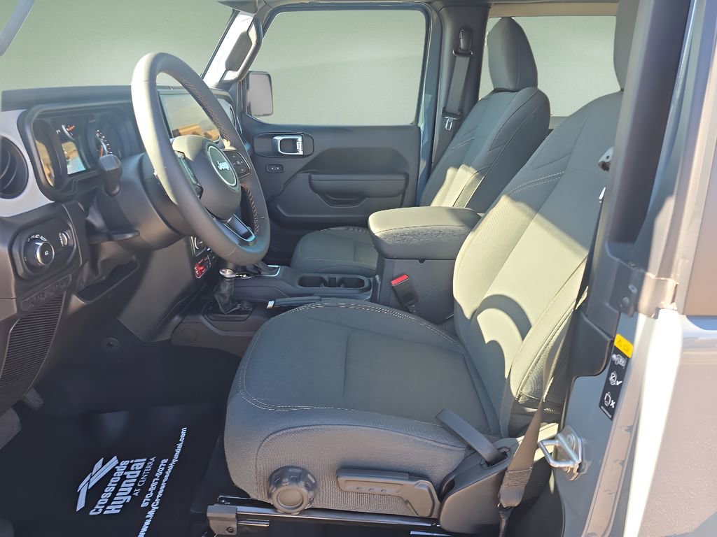 Used 2024 Jeep Wrangler Willys image 13