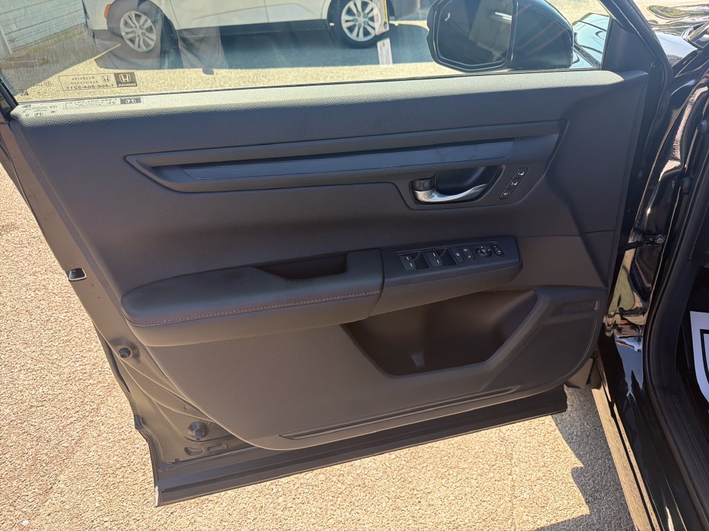 Used 2025 Honda CR-V Sport-L image 12