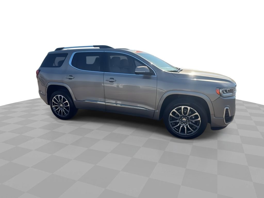 Certified 2022 GMC Acadia Denali w/ Denali Ultimate Package image 9