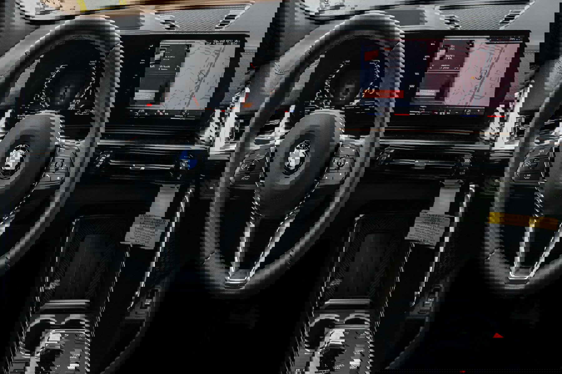 Used 2025 BMW X2 xDrive28i w/ Premium Package image 19