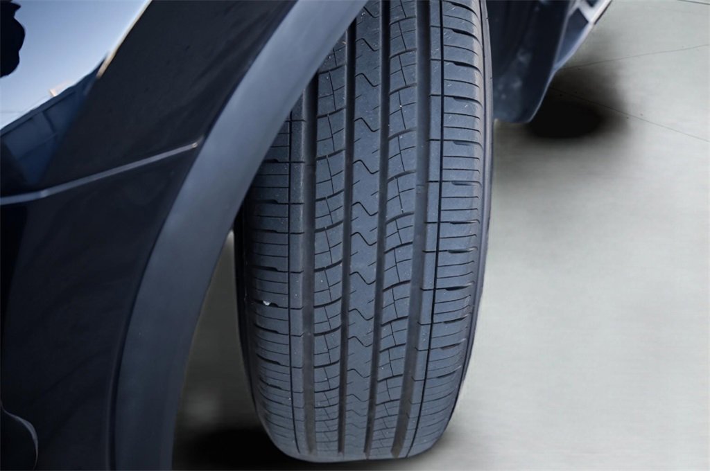 Certified 2022 Toyota Highlander XLE image 46