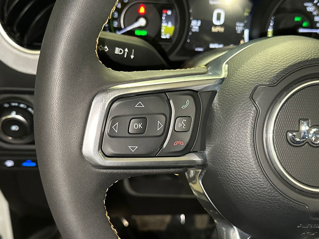 Used 2024 Jeep Wrangler Unlimited Sahara image 28