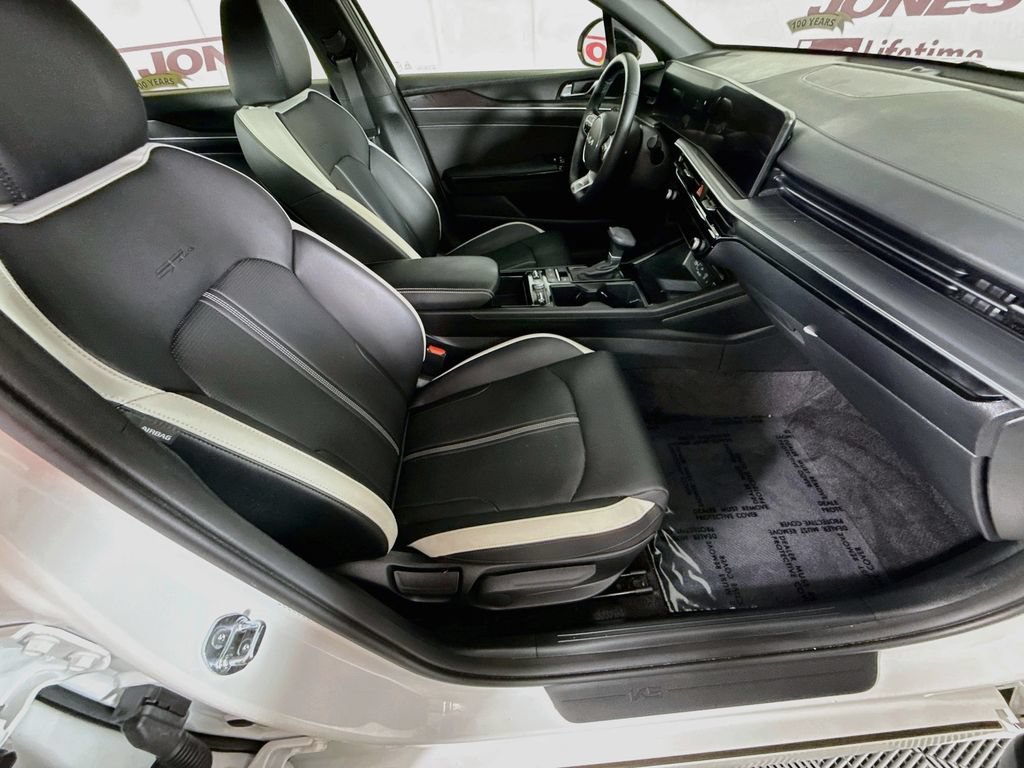 Used 2025 Kia K5 GT-Line AWD/4WD image 31
