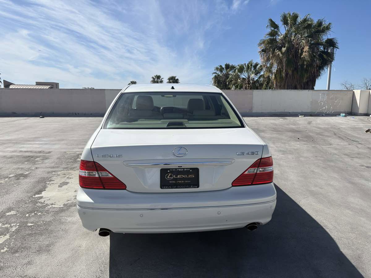 Used 2005 Lexus LS 430 image 17