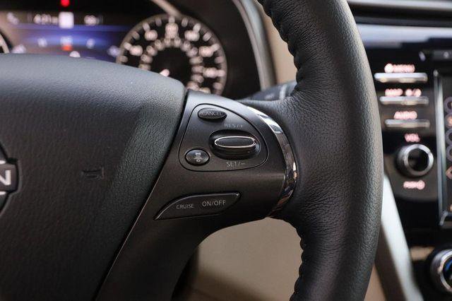 Used 2024 Nissan Murano SL image 14