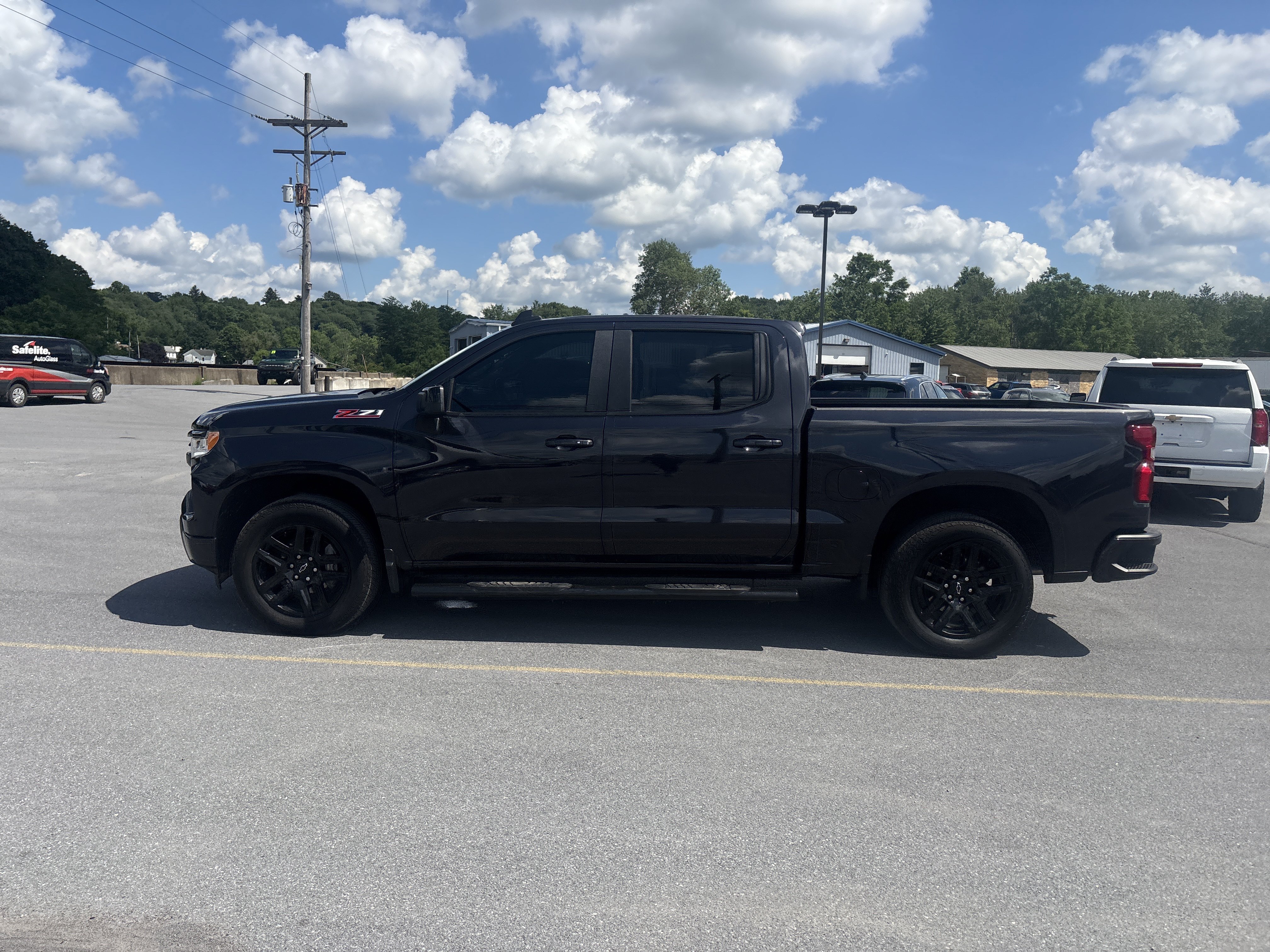 Used 2023 Chevrolet Silverado 1500 RST AWD/4WD image 11