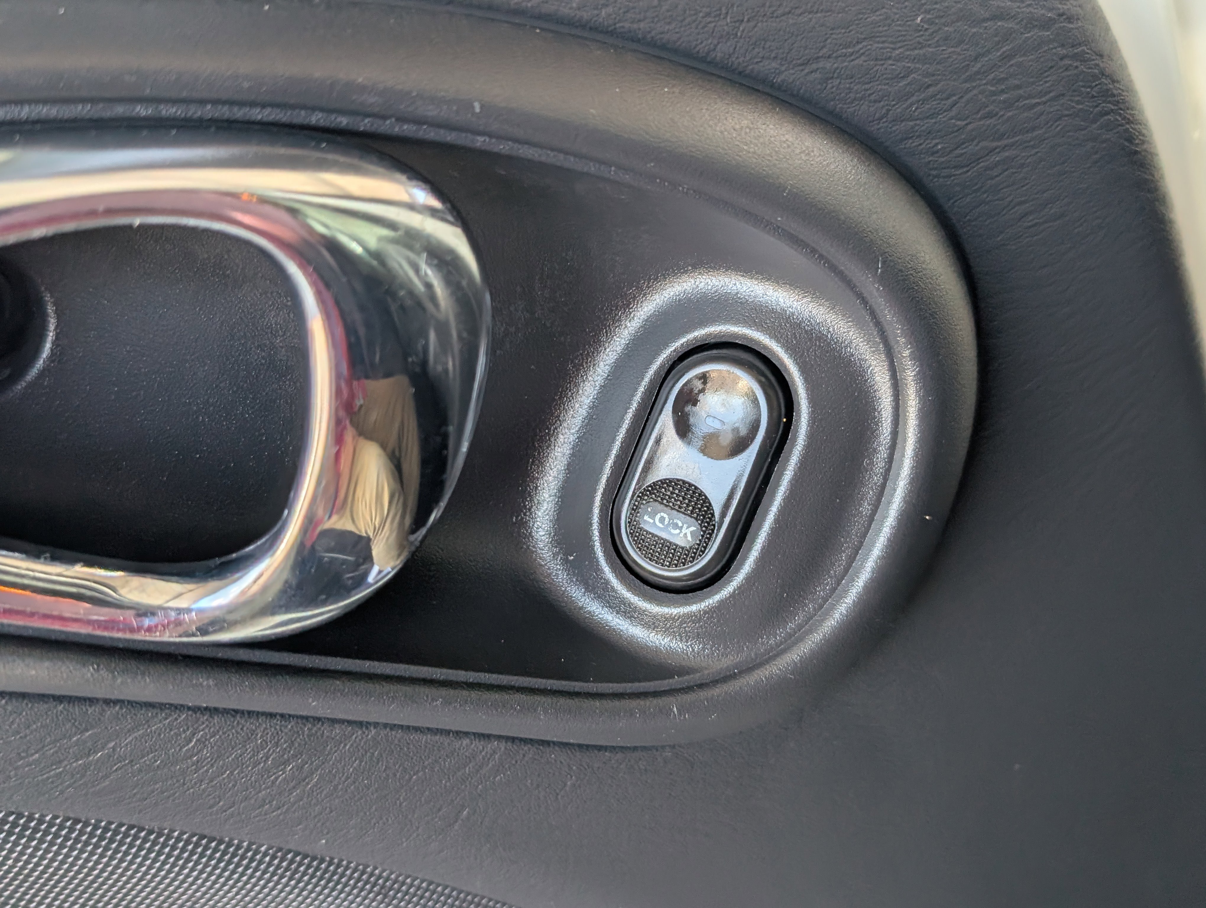 Used 2005 Chrysler PT Cruiser Limited image 12