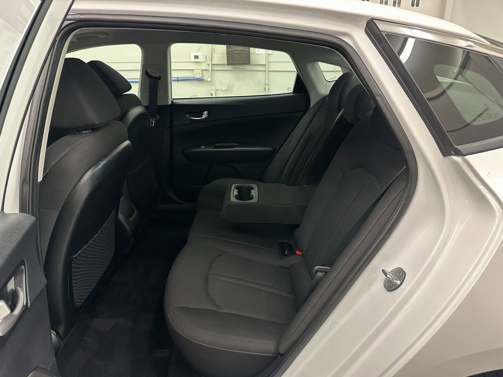 Used 2020 Kia Optima LX image 21