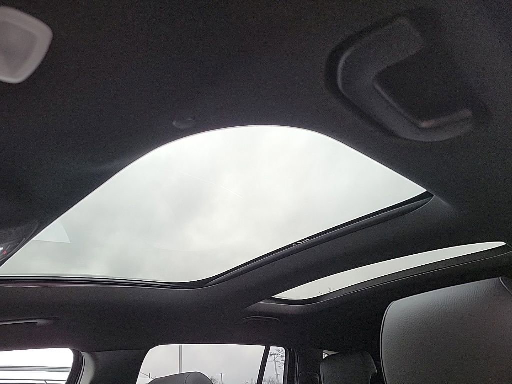 Used 2022 Mercedes-Benz GLB 250 4MATIC image 36