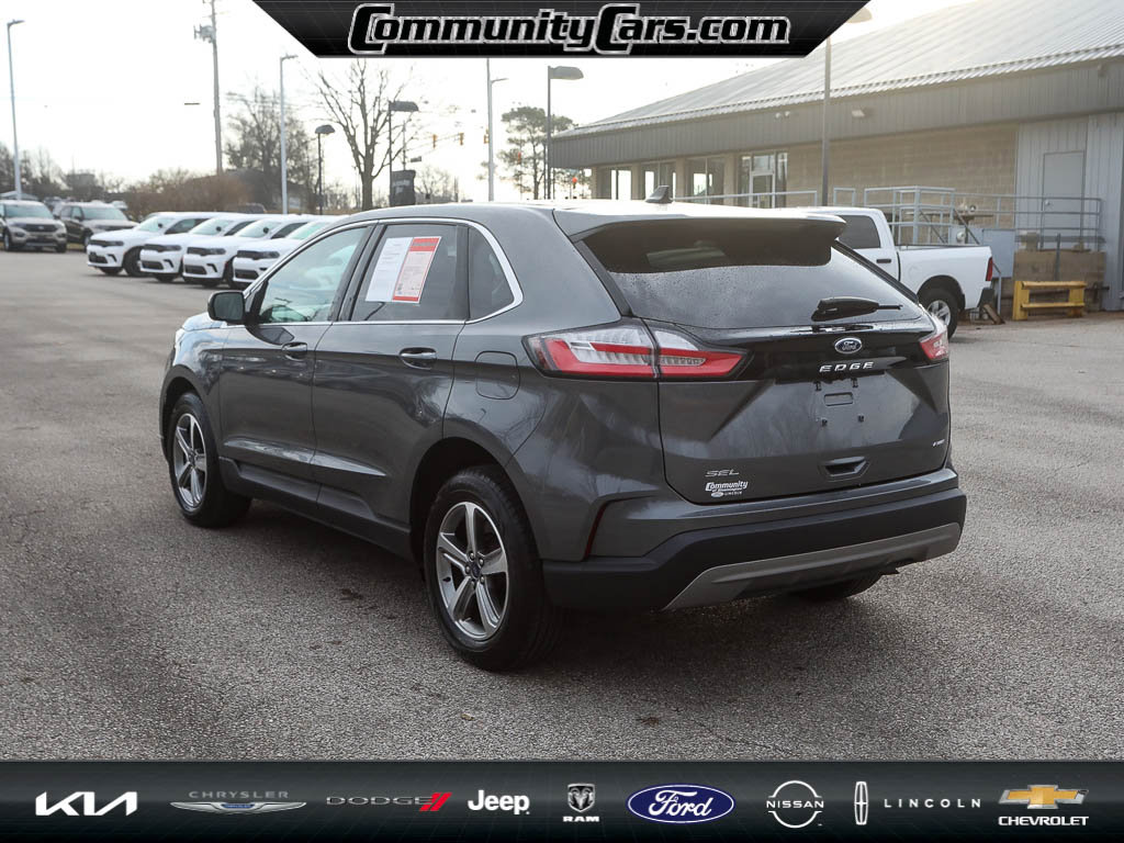 Used 2022 Ford Edge SEL w/ Convenience Package image 4