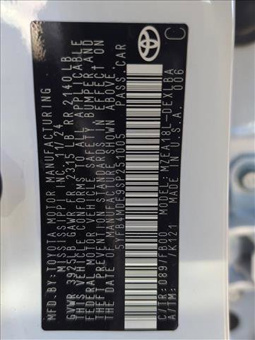 Used 2025 Toyota Corolla LE image 26