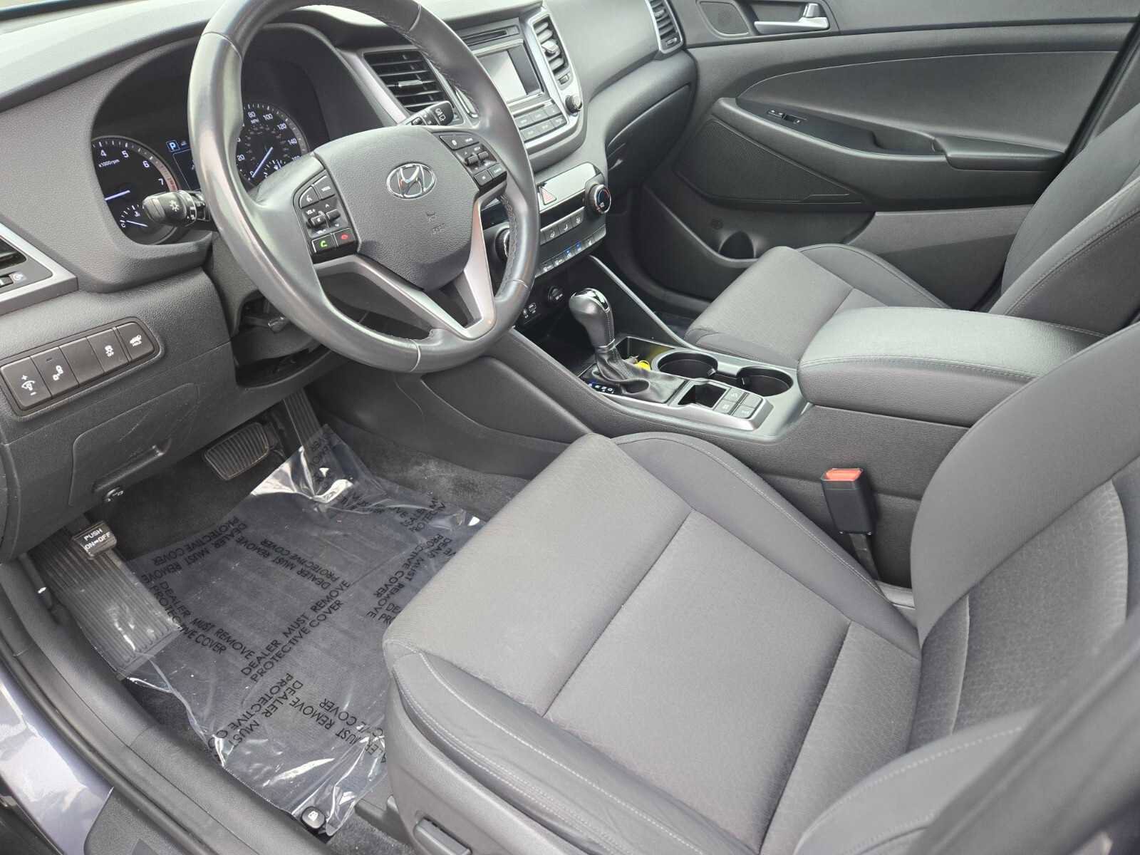 Used 2017 Hyundai Tucson Sport image 2