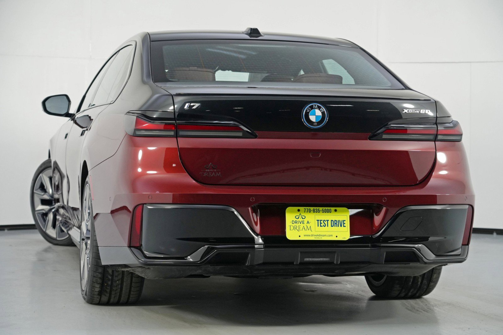 Used 2024 BMW i7 xDrive60 image 6