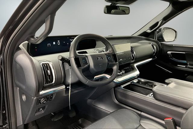 New 2026 Ford Expedition Platinum AWD/4WD image 9