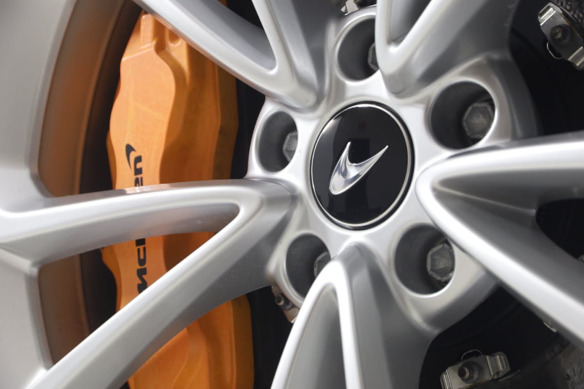Used 2020 McLaren 570S Coupe RWD image 20